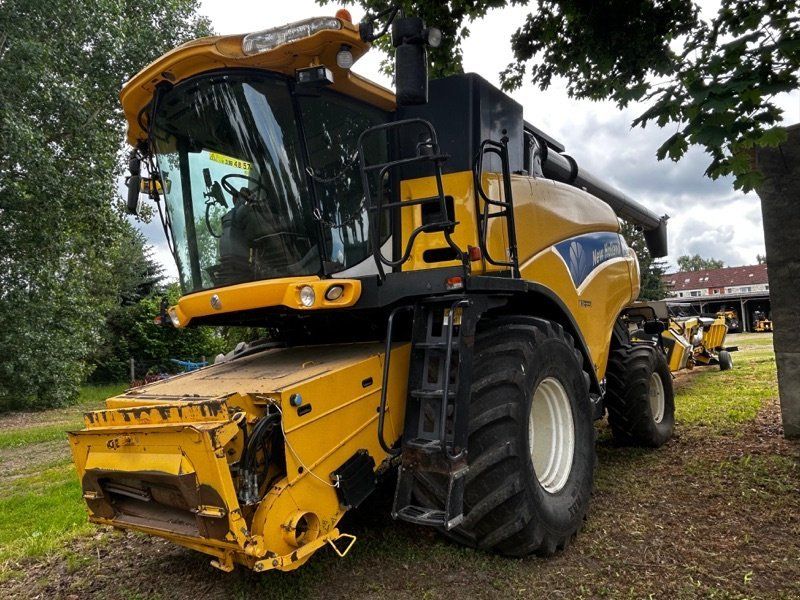 New Holland CR 9080