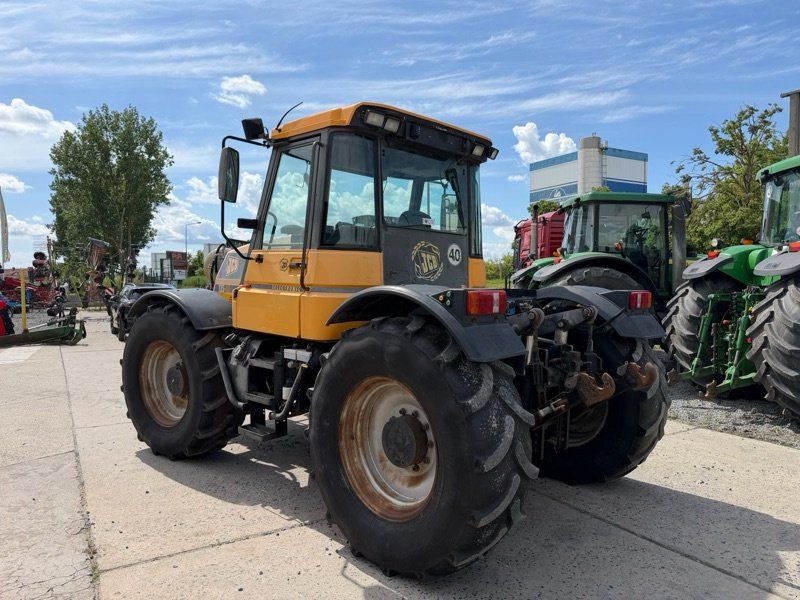 JCB FASTRAC 135-40
