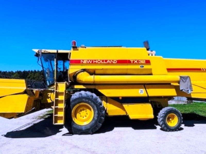 New Holland TX 32