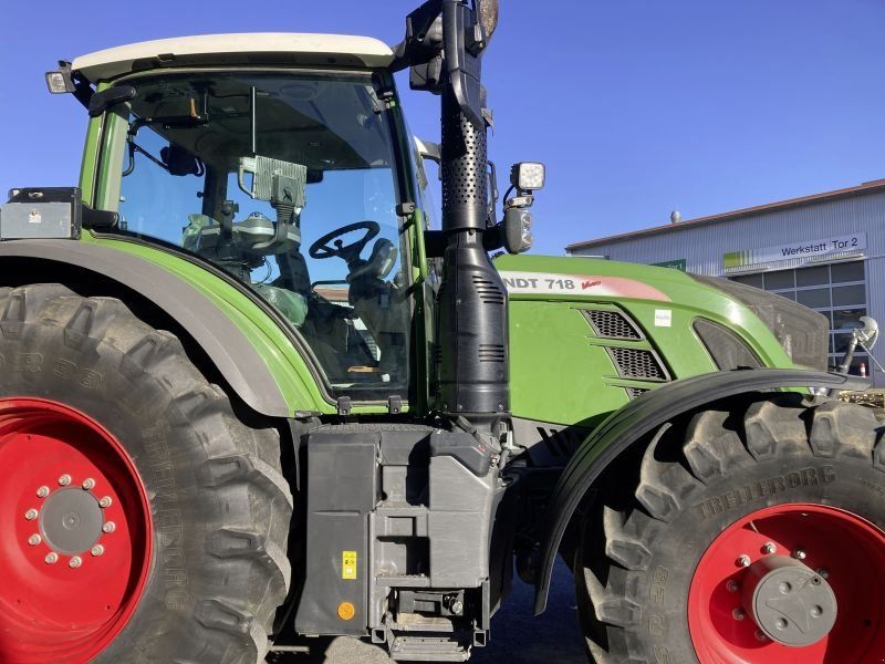 Fendt 718 VARIO S4 PROFI PLUS