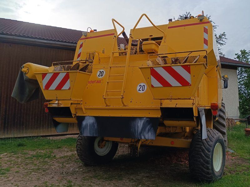 New Holland TF 78