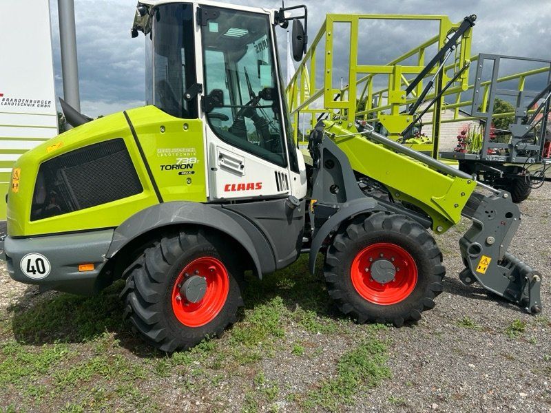 Claas Torion 738 T