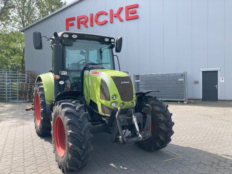 Claas Arion 520
