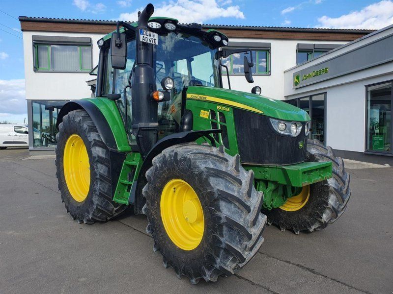 John Deere 6100M AQ+