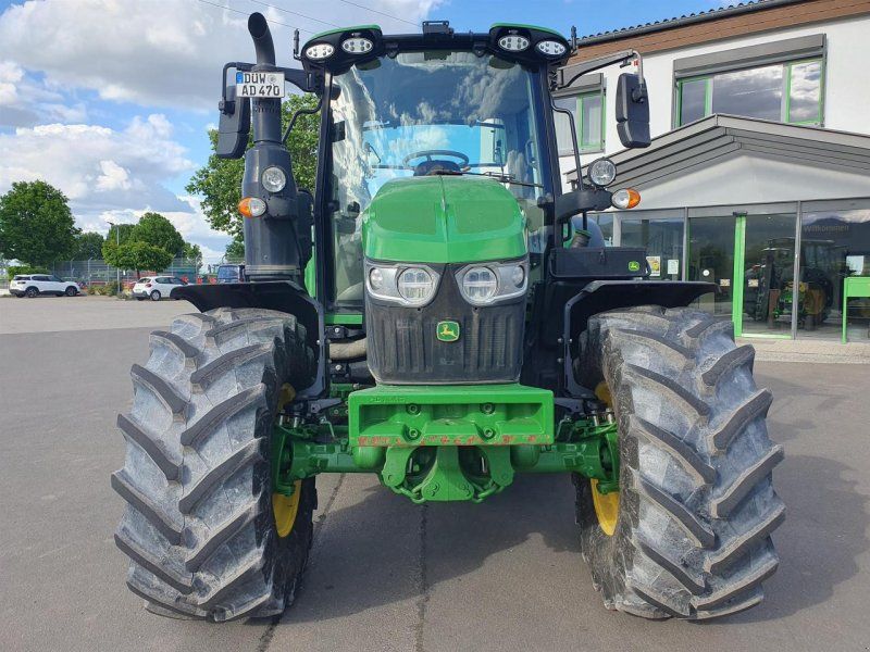 John Deere 6100M AQ+