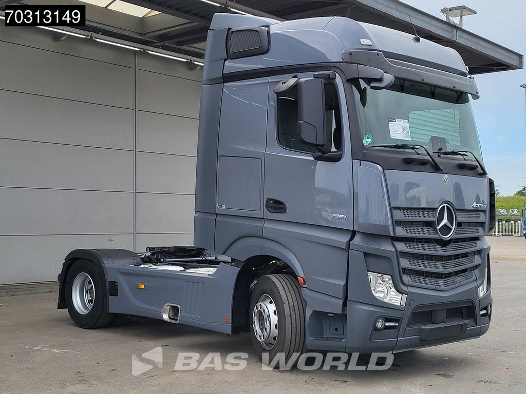 Mercedes Actros Actros 1851 4X2 BigSpace Retarder 2xTanks