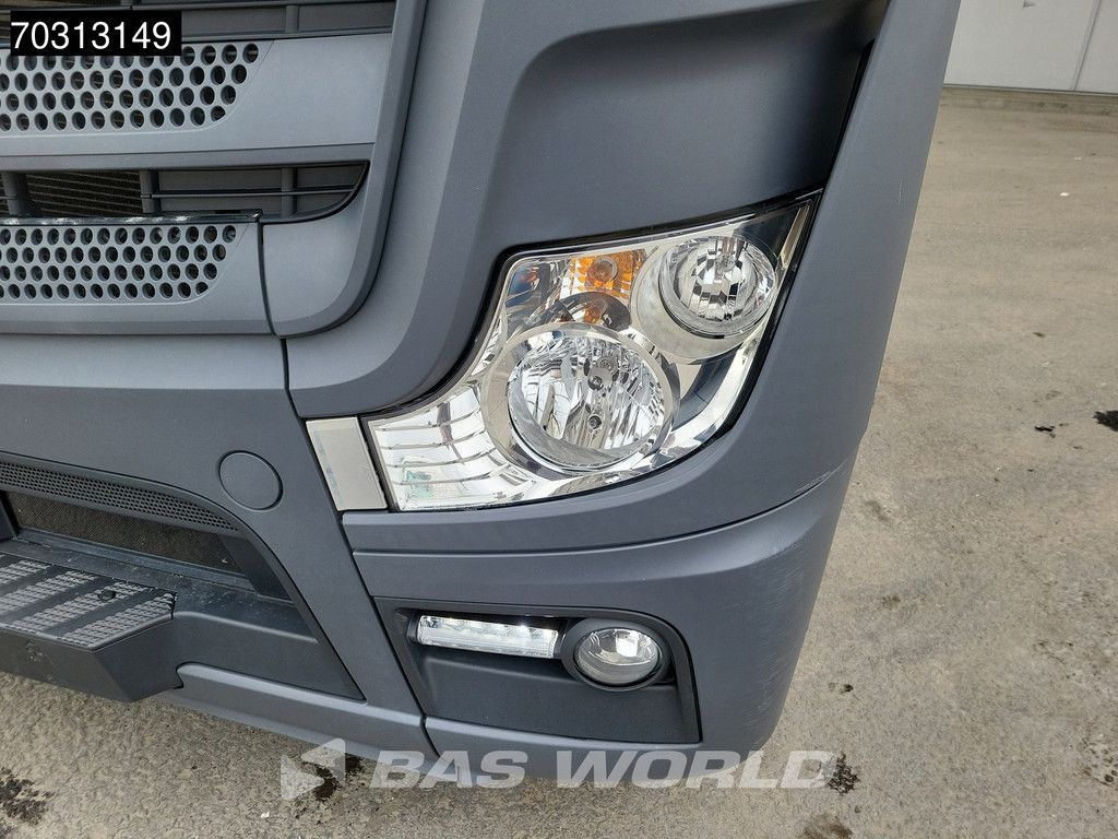 Mercedes Actros Actros 1851 4X2 BigSpace Retarder 2xTanks