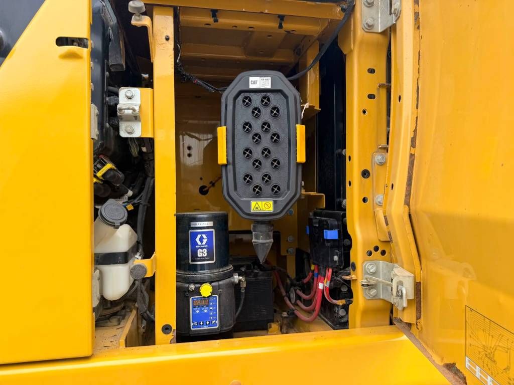CAT 320 07C | NEW UNDERCARRIAGE