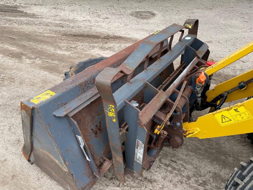 Mustang AL 406 Shovel Loader