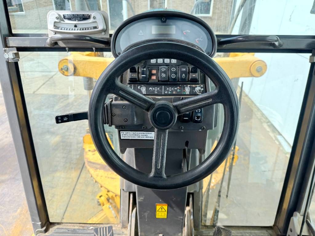 Volvo G946B AWD 6x6 - EPA Certified / 4.27m Blade / Came