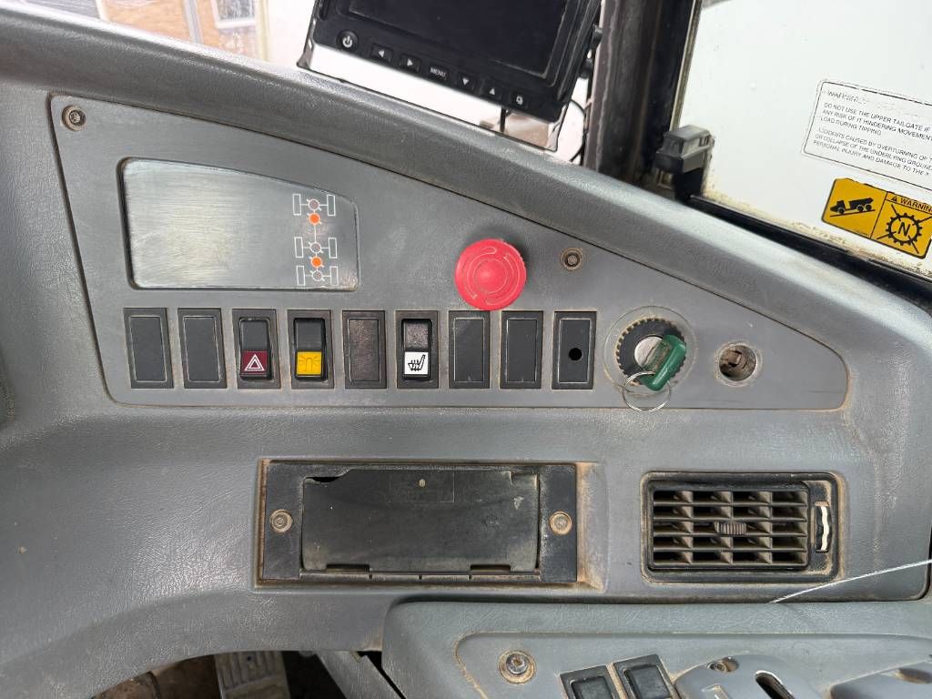 Volvo A40D - Airco / Heated Seat / Camera