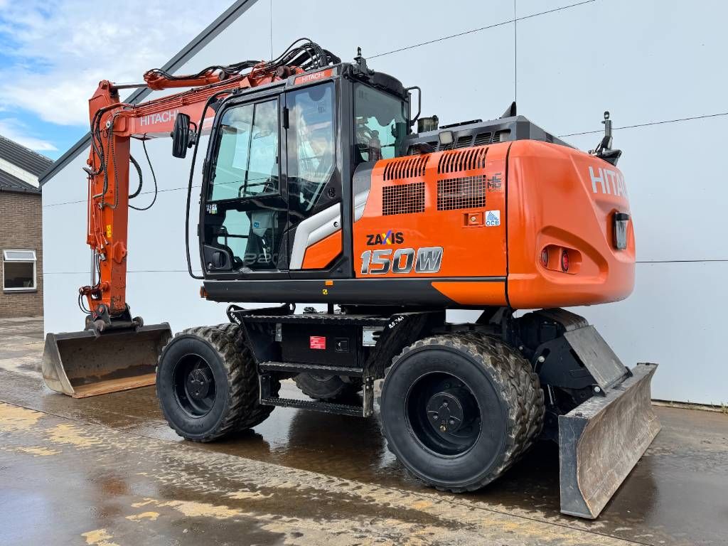 Hitachi ZX150W-7 - Blade / Triple Boom / Auto Greasing