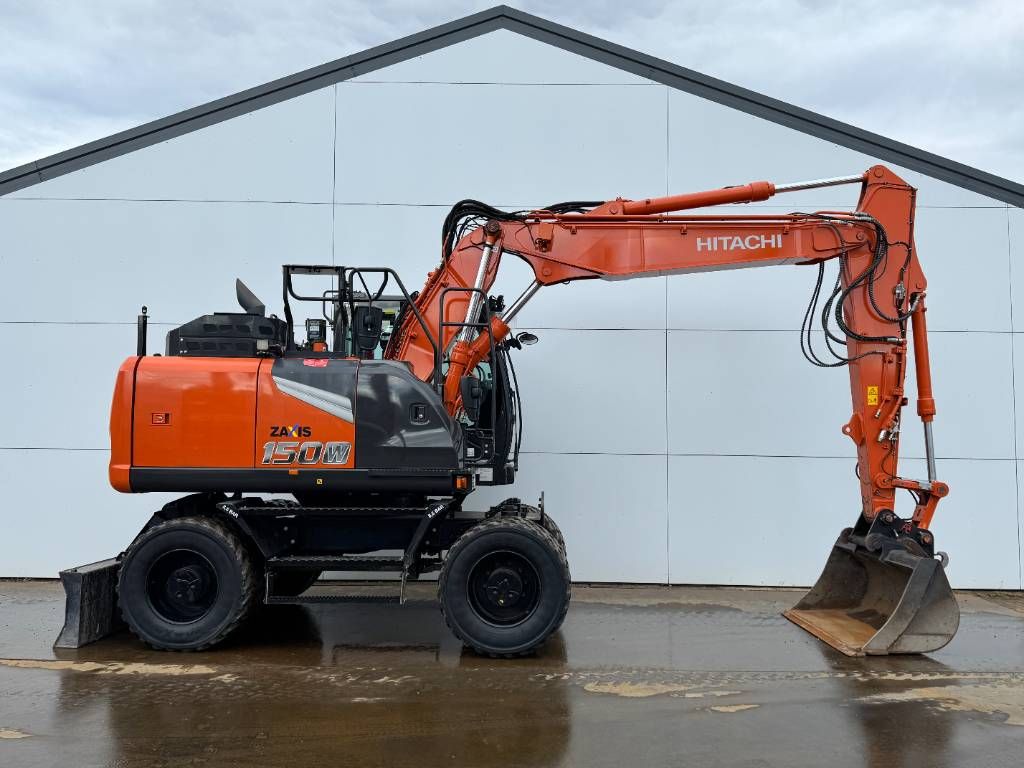 Hitachi ZX150W-7 - Blade / Triple Boom / Auto Greasing