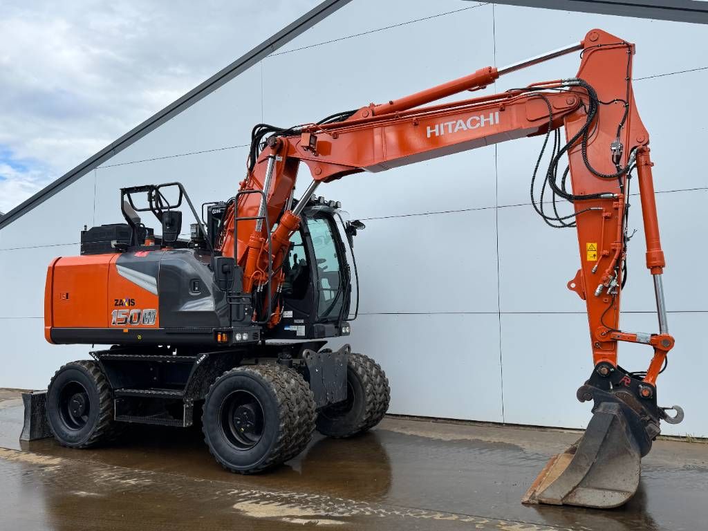 Hitachi ZX150W-7 - Blade / Triple Boom / Auto Greasing