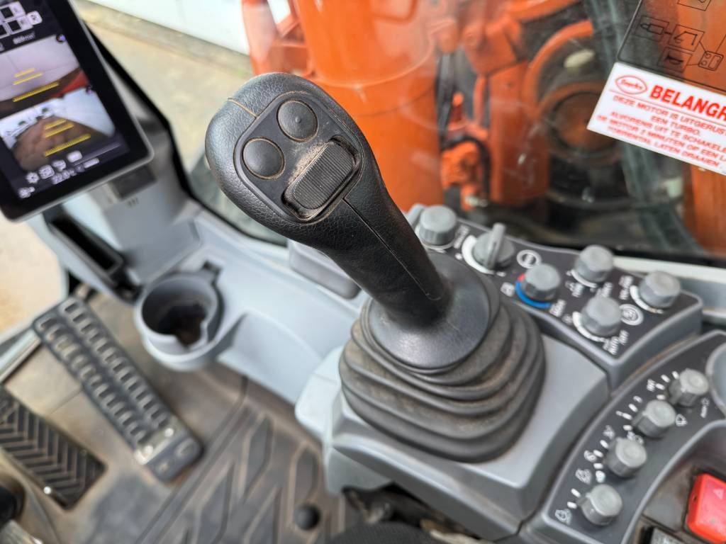 Hitachi ZX150W-7 - Blade / Triple Boom / Auto Greasing