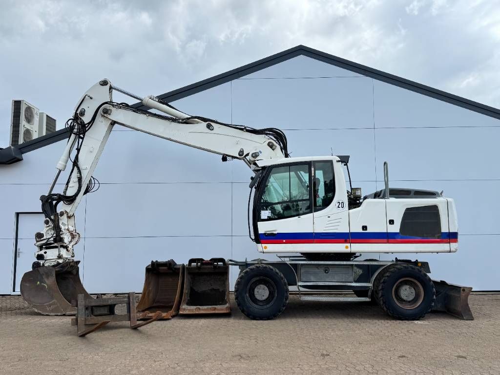 Liebherr A920 - Wimmer Tiltrotator / Triple Boom