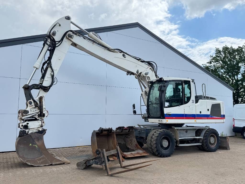 Liebherr A920 - Wimmer Tiltrotator / Triple Boom
