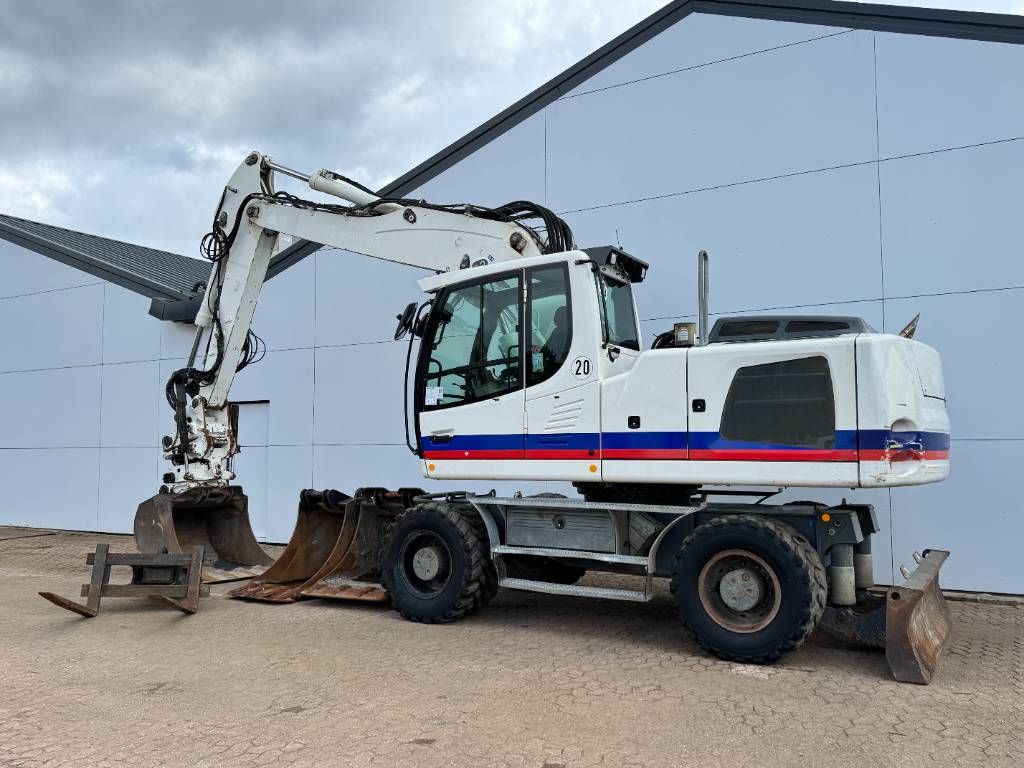 Liebherr A920 - Wimmer Tiltrotator / Triple Boom