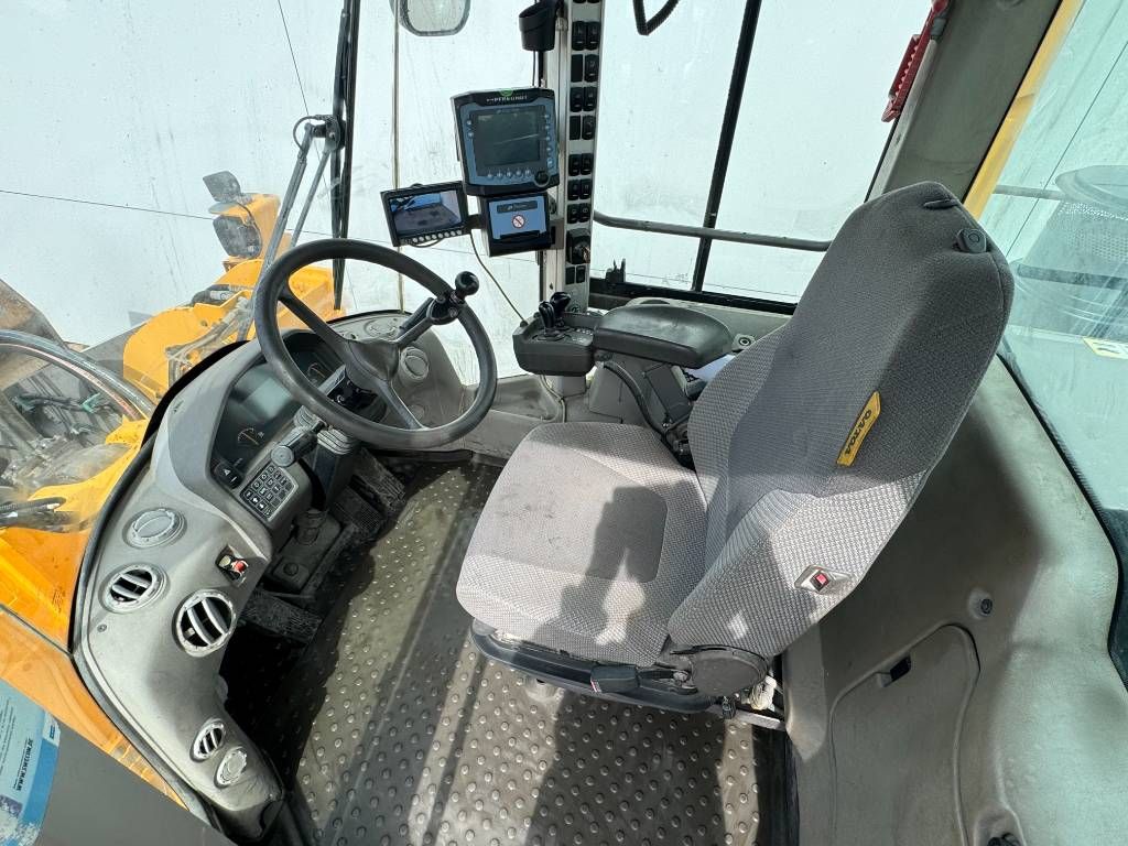 Volvo L180G - German Machine / Weight System