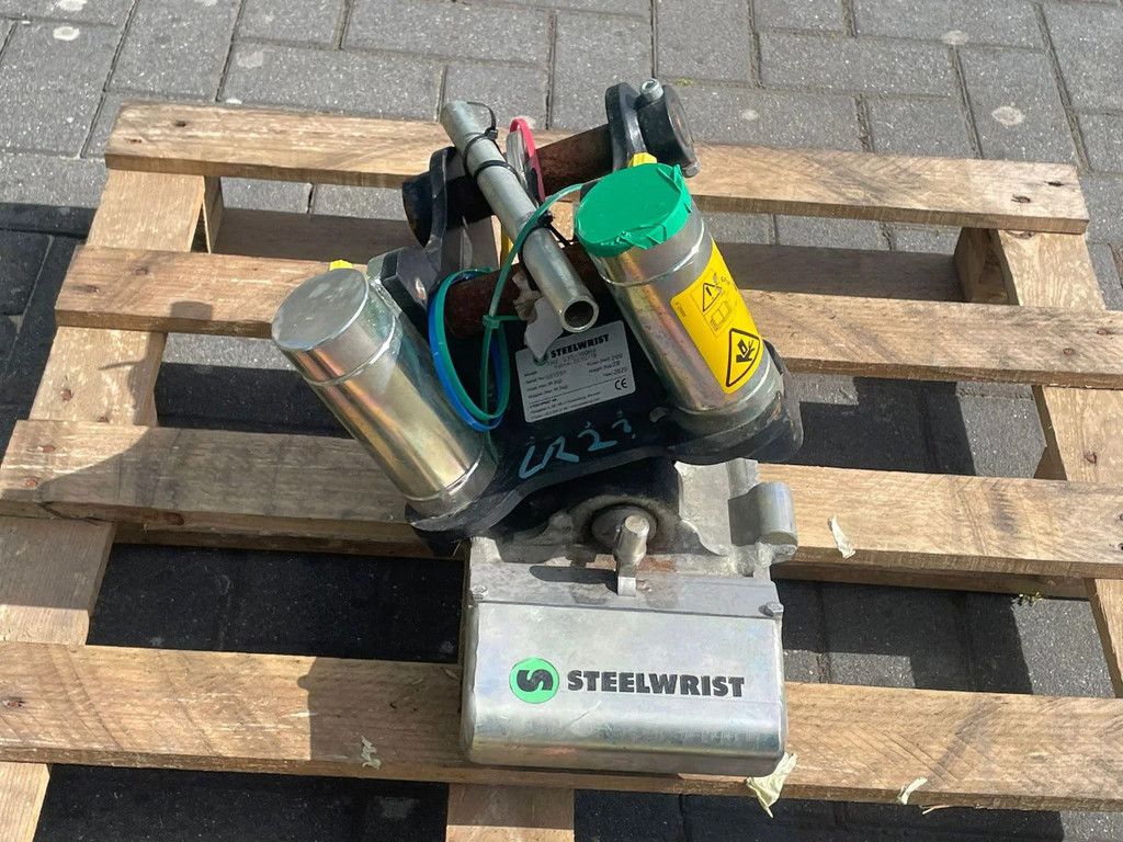 STEELWRIST TMX S30 -180HA | TILT QUICKCOUPLER | TILTING COUPLER | NEW