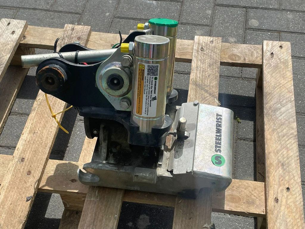 STEELWRIST TMX S30 -180HA | TILT QUICKCOUPLER | TILTING COUPLER | NEW