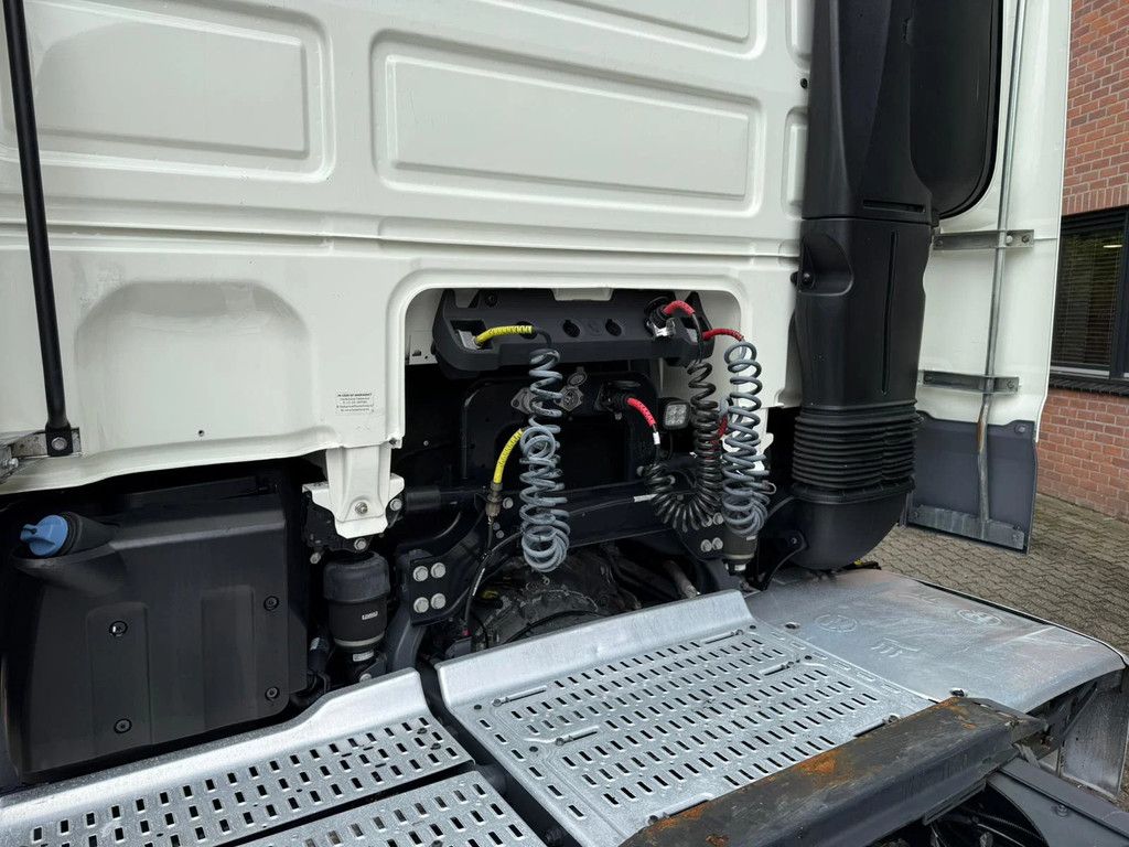 DAF XF 480 Low Deck 2x tank ACC 288.840KM! Smarttacho 2 NL Truck APK/TUV 08-10-2026