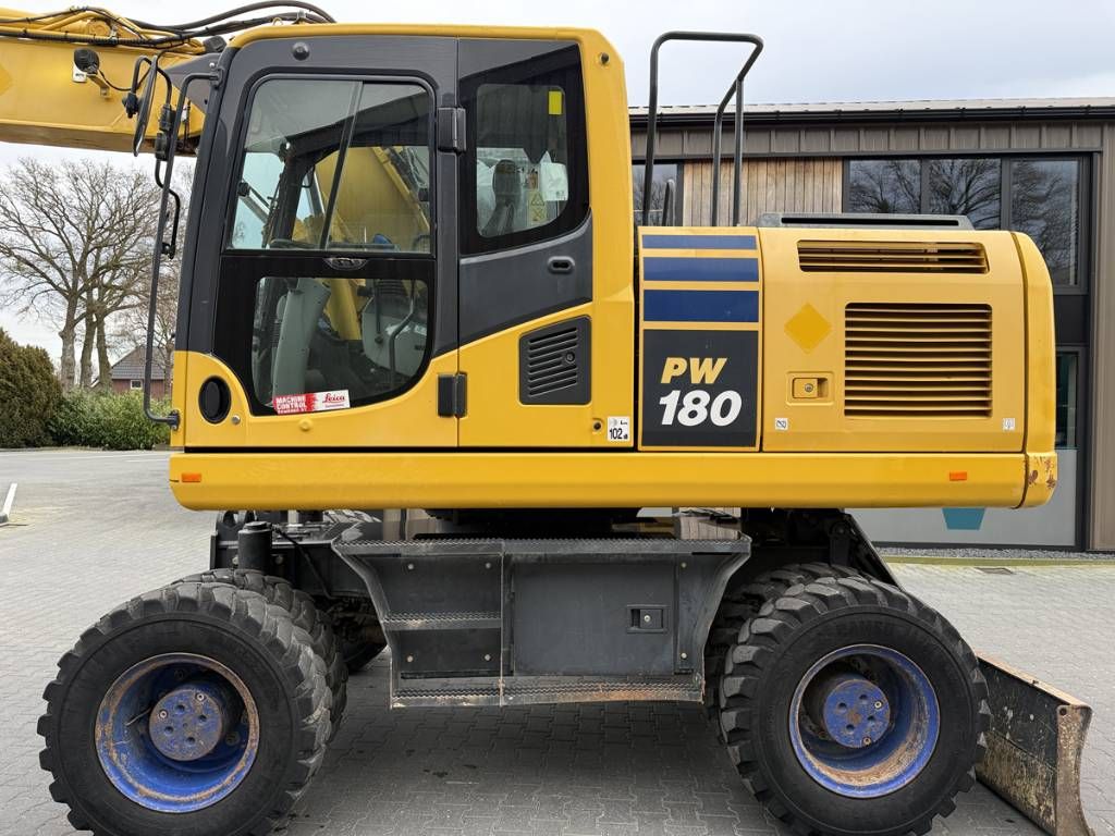 Komatsu PW 180-10 wielkraan