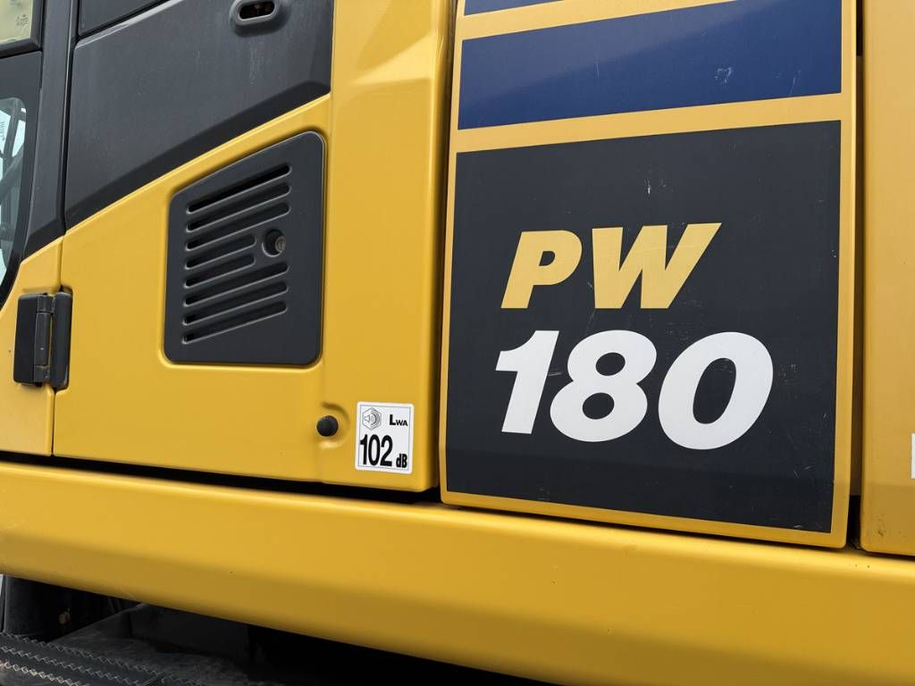 Komatsu PW 180-10 wielkraan