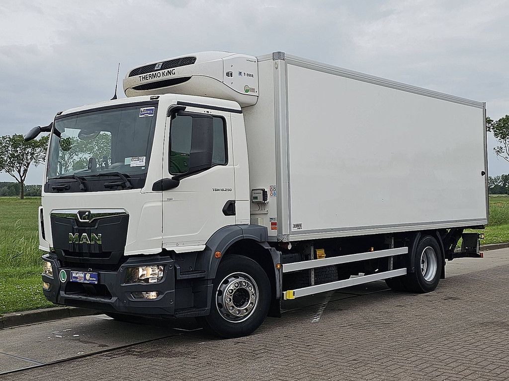 M.A.N. 18.250 TGM