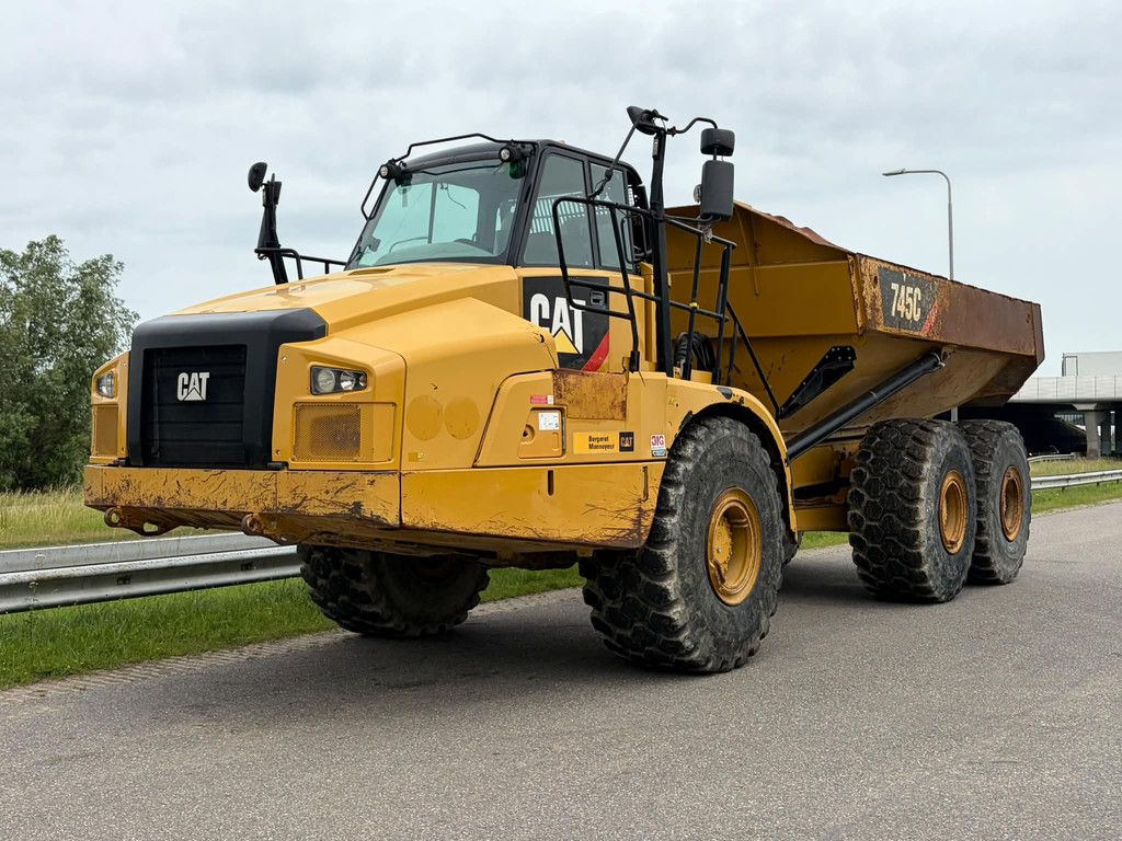 Caterpillar 745C