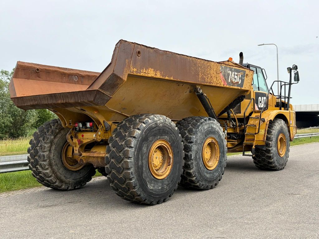 Caterpillar 745C