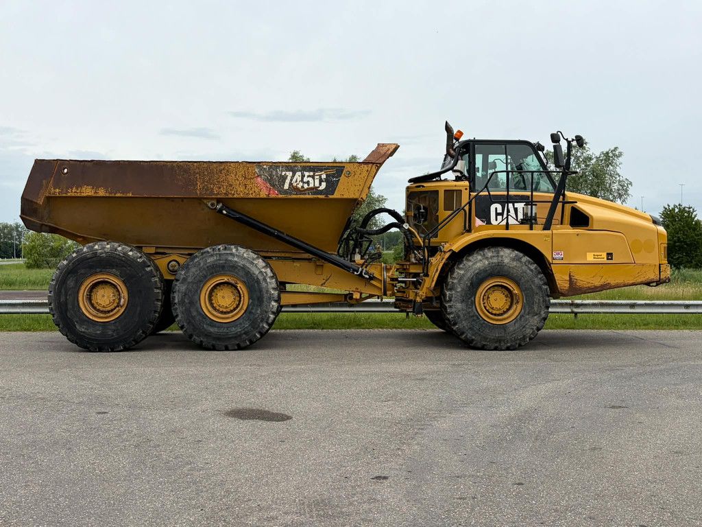 Caterpillar 745C