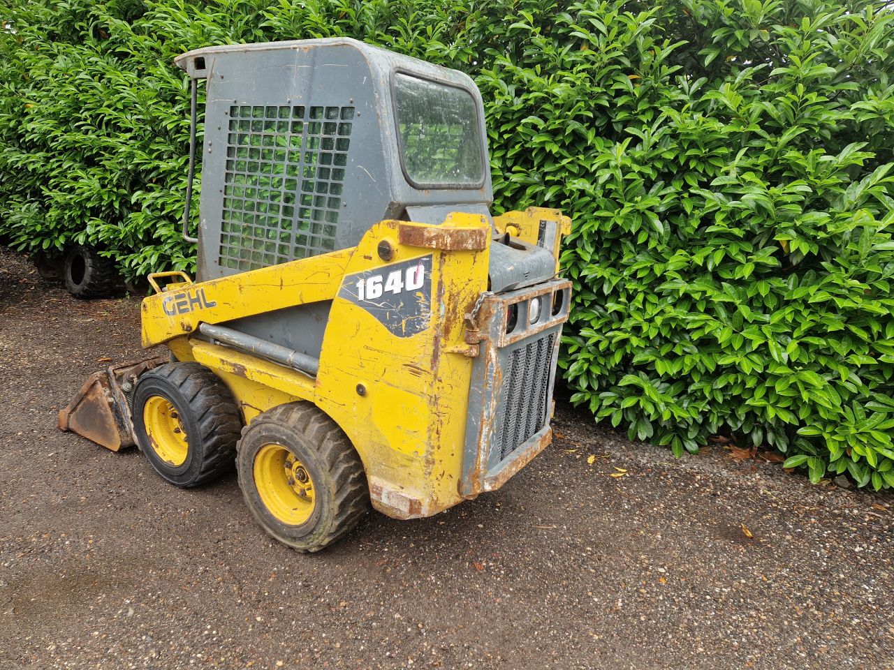 Schranklader gelh 4x4 minishovel