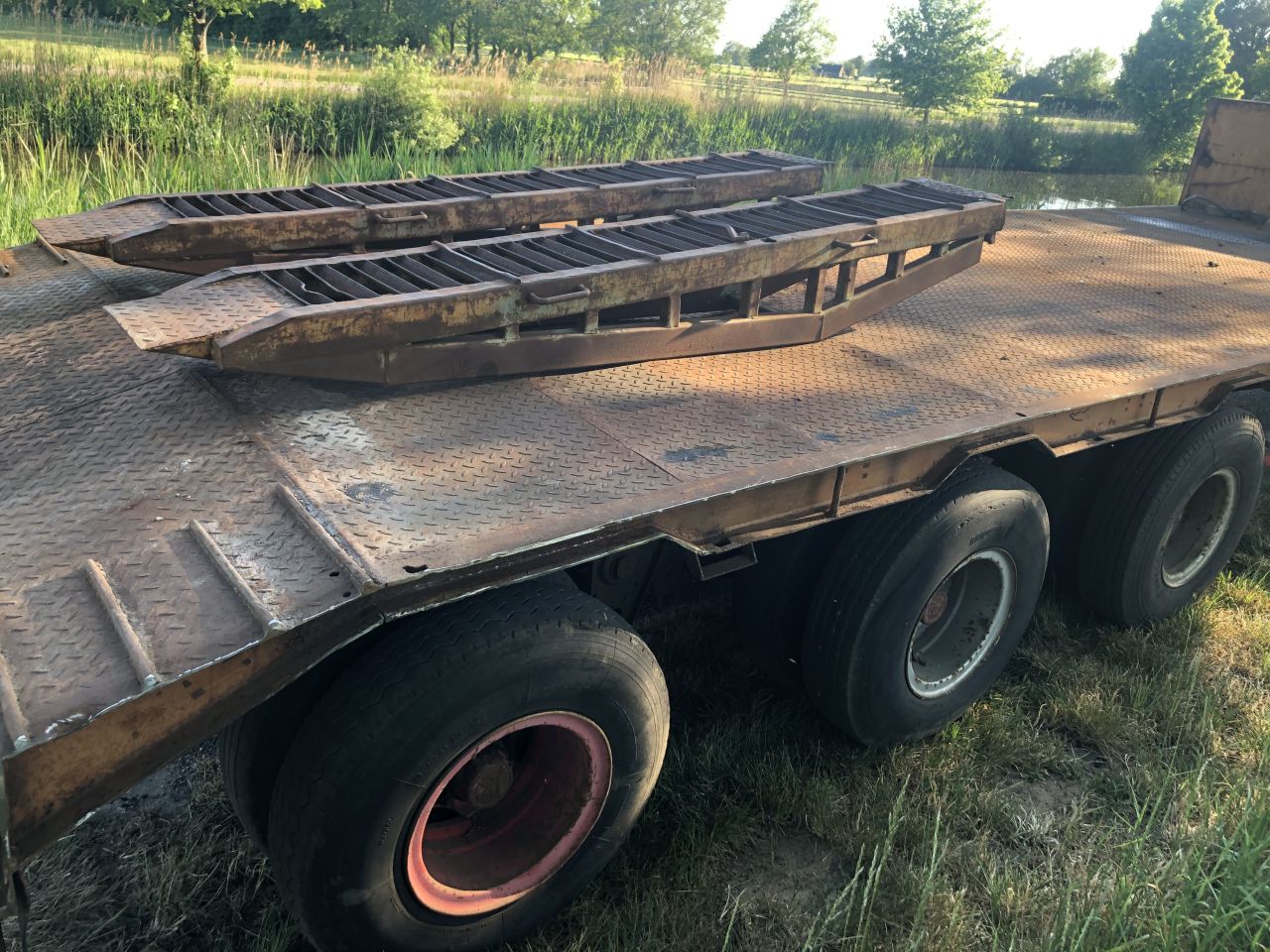Dieplader 30 ton NL kenteken inclusief Dolly