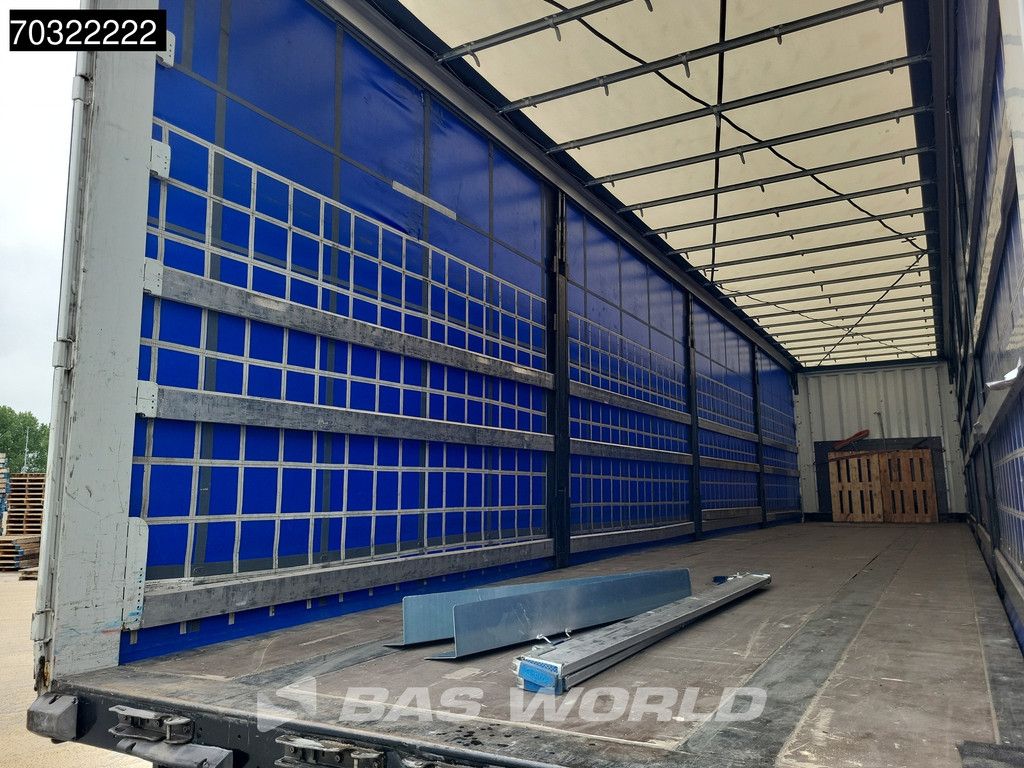 Krone SD Lift Axle Palletkist Anti Vandalism Sliding Roof