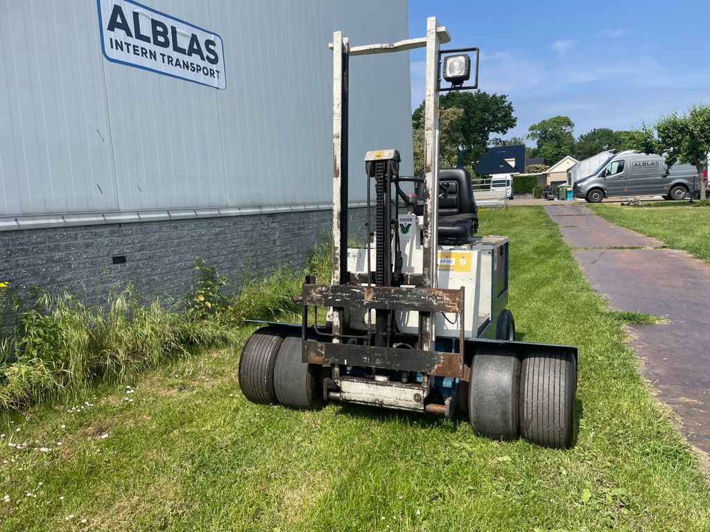 Visser Uitzetheftruck terrein heftruck electrisch