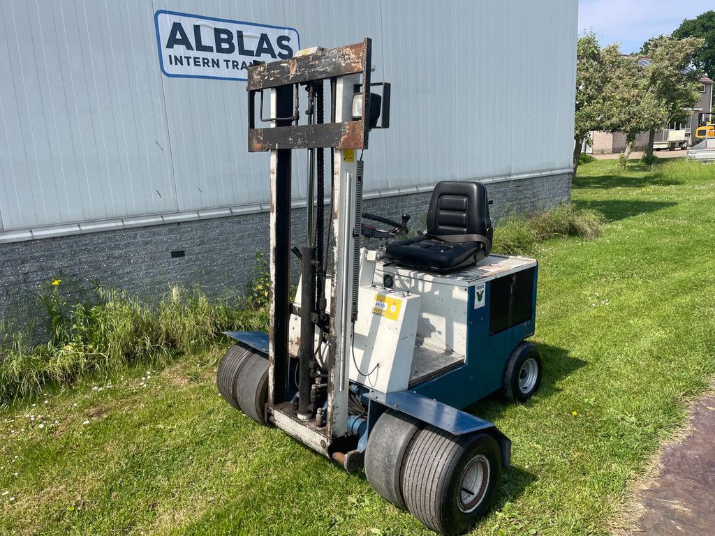 Visser Uitzetheftruck terrein heftruck electrisch