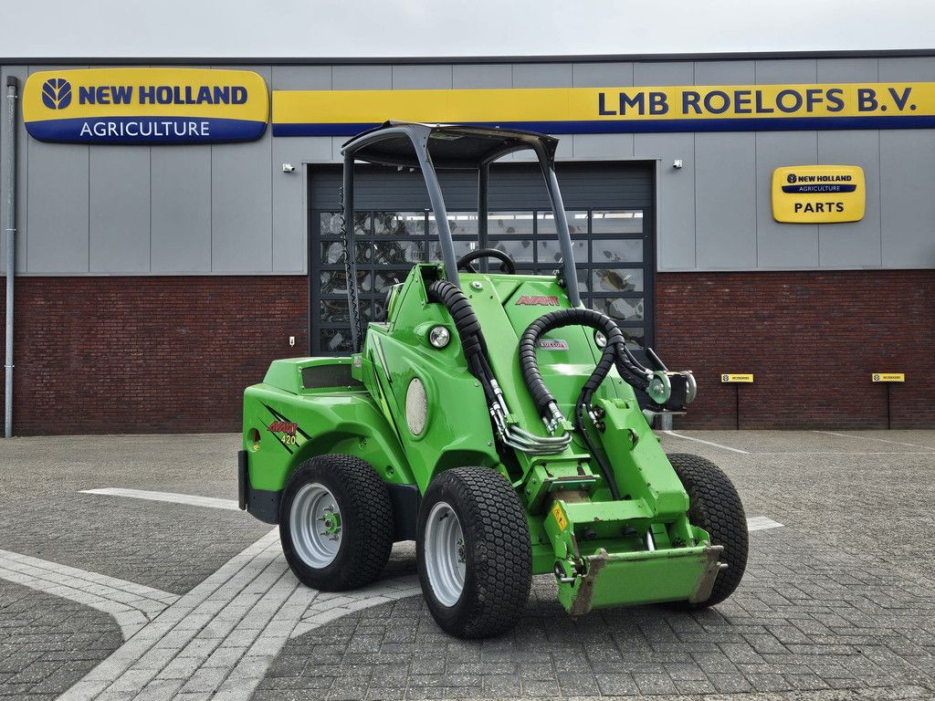 Avant 420 mini-lader