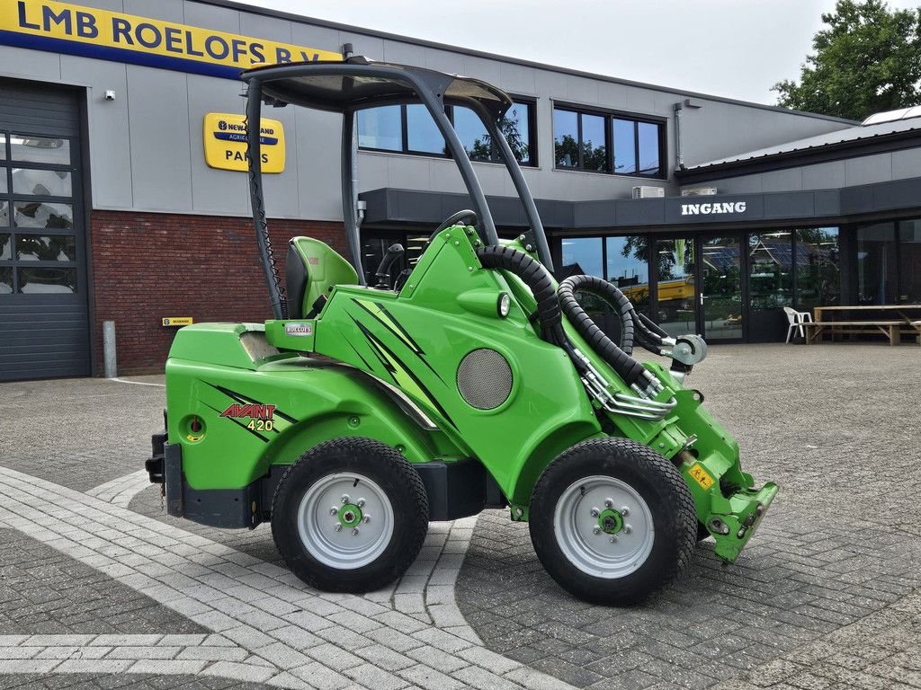 Avant 420 mini-lader