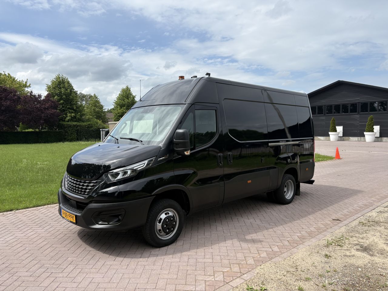 Iveco Daily 50C18 Hi Matic automaat lucht geremd 11.9 ton
