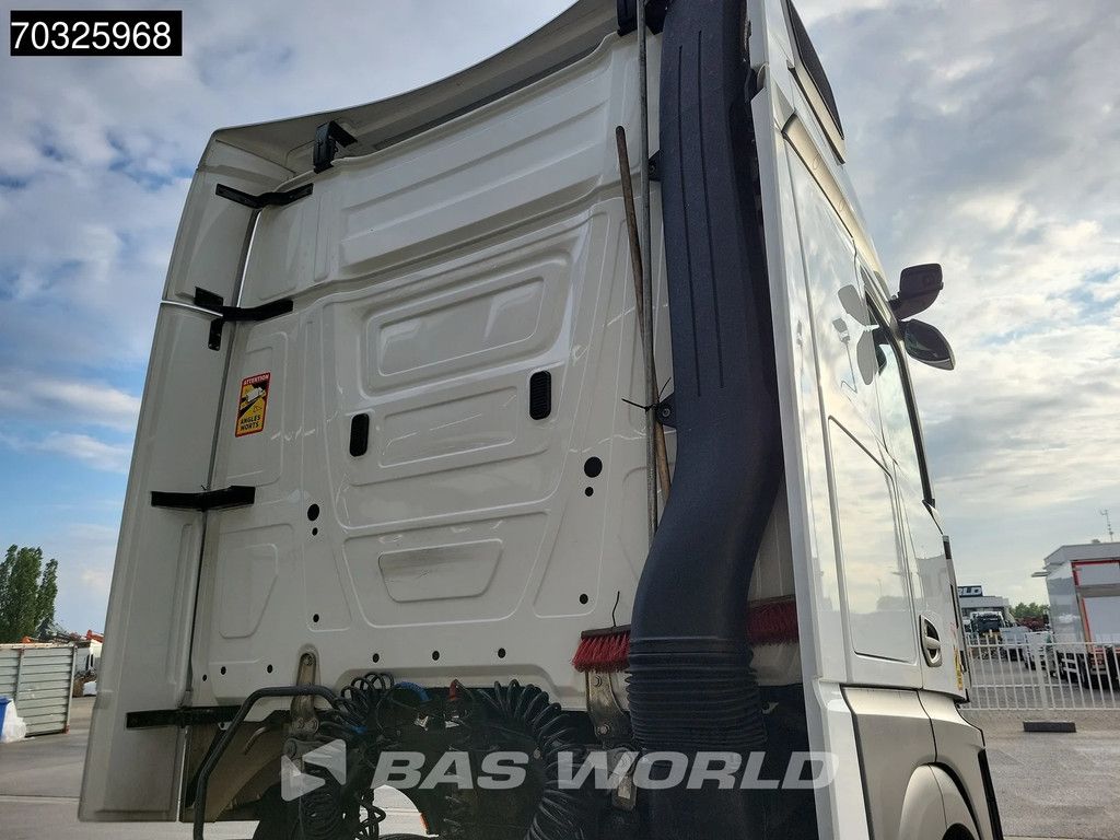 Mercedes Actros L 1845 4X2 BigSpace Retarder 2xTanks Standklima