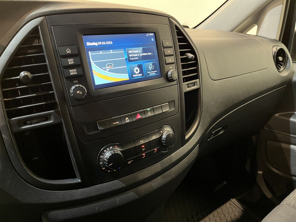 Mercedes-Benz Vito 114 CDI Lang RWD Automaat / Euro 6 / Airco / CarPlay / Cruise Control / Camera / Navigatie / Klep / 3-Zits / 57.500 KM !!