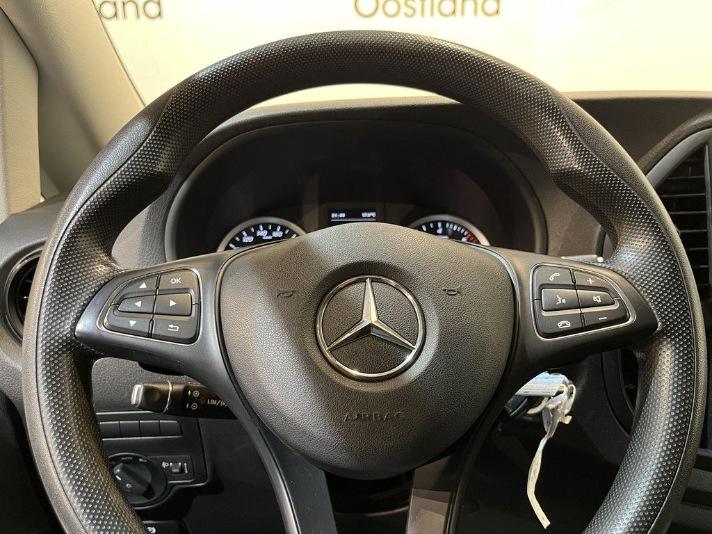 Mercedes-Benz Vito 114 CDI Lang RWD Automaat / Euro 6 / Airco / CarPlay / Cruise Control / Camera / Navigatie / Klep / 3-Zits / 57.500 KM !!