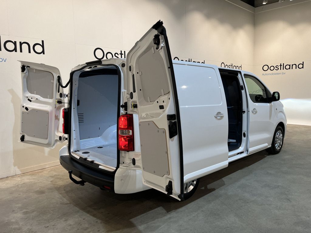 Opel Vivaro 2.0 CDTI L3H1 Innovation 180 PK Automaat / Airco / CarPlay / Camera / Cruise Control / Navigatie / Trekhaak / 34.000 KM !!