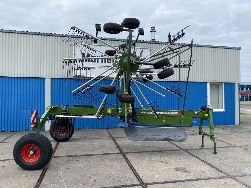Fendt Former 880