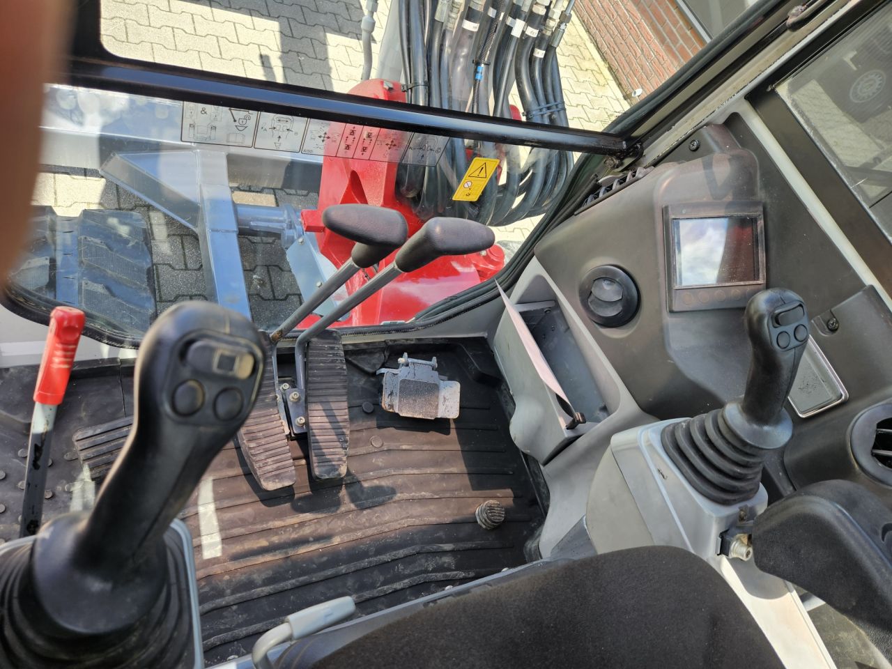 Takeuchi TB250-2 Stage V
