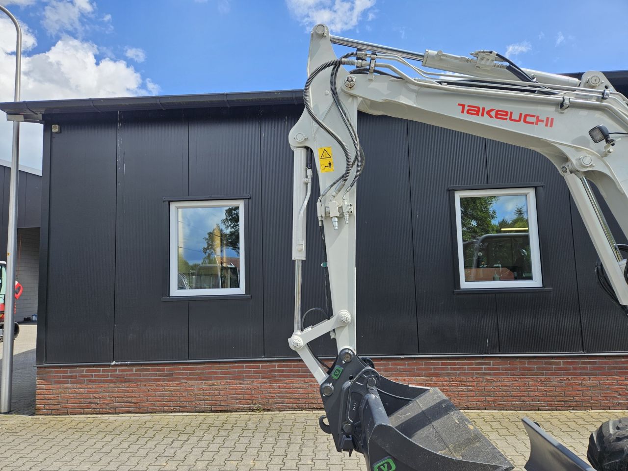 Takeuchi TB250-2 Stage V