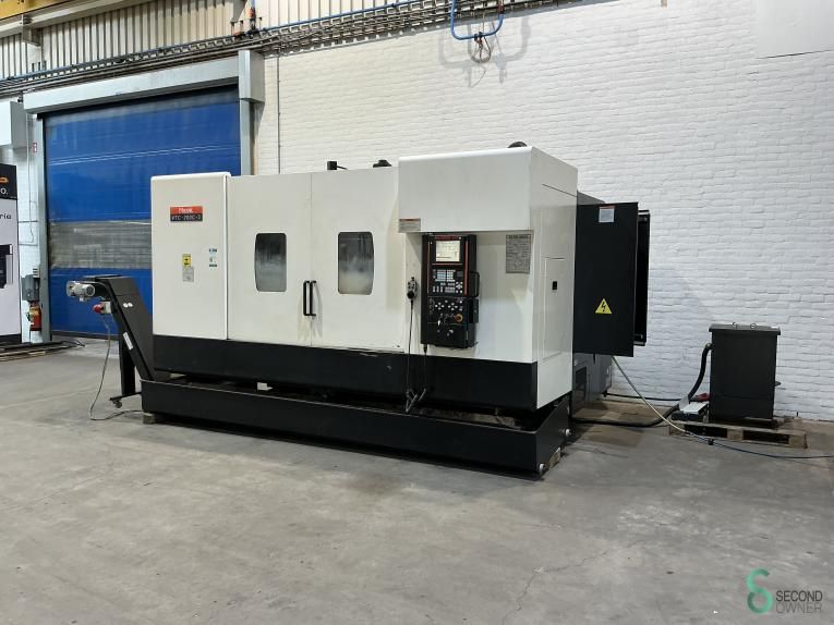 Milling machines Mazak VTC-200C-II 2010