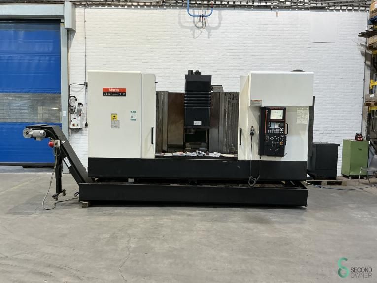 Milling machines Mazak VTC-200C-II 2010
