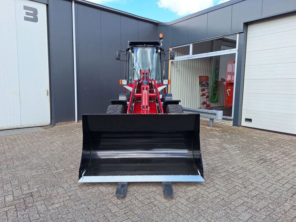 Yanmar V100-5